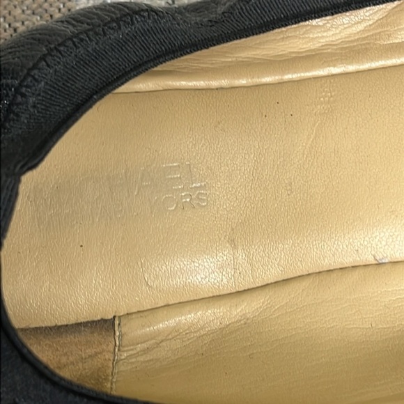 Michael Kors Black patent/ Leather Logo Bow Slip On Ballet Flats 7.5 - Picture 5 of 13